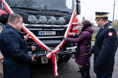 Uroczyste przekazanie ciężkiego samochodu_90