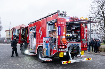 Uroczyste przekazanie ciężkiego samochodu_124